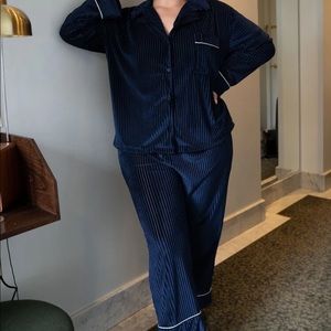 Women’s Pajama Set Dark Blue Velvet White Piping
